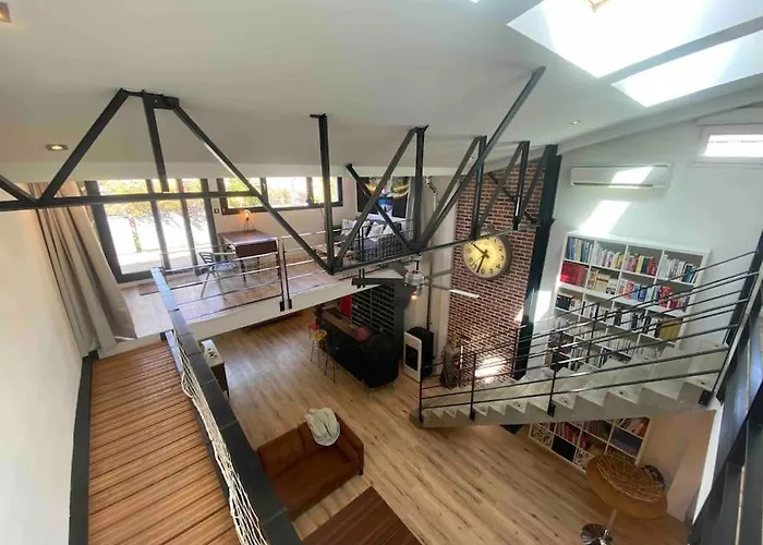 Rare ! Loft Atypique Centre-Ville Parking Jardin