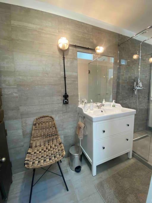 Holiday home Rare ! Loft Atypique Centre-ville Parking Jardin